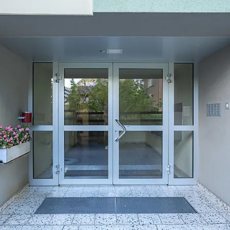 Modern - Lots Of Comfort In A Location Lägenhet