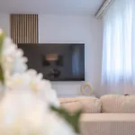 Modern - Lots Of Comfort In A Location Διαμέρισμα Visp